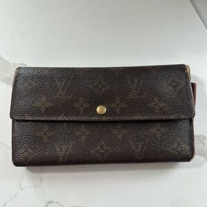 Vintage Louis Vuitton Monogram Sarah Long Wallet